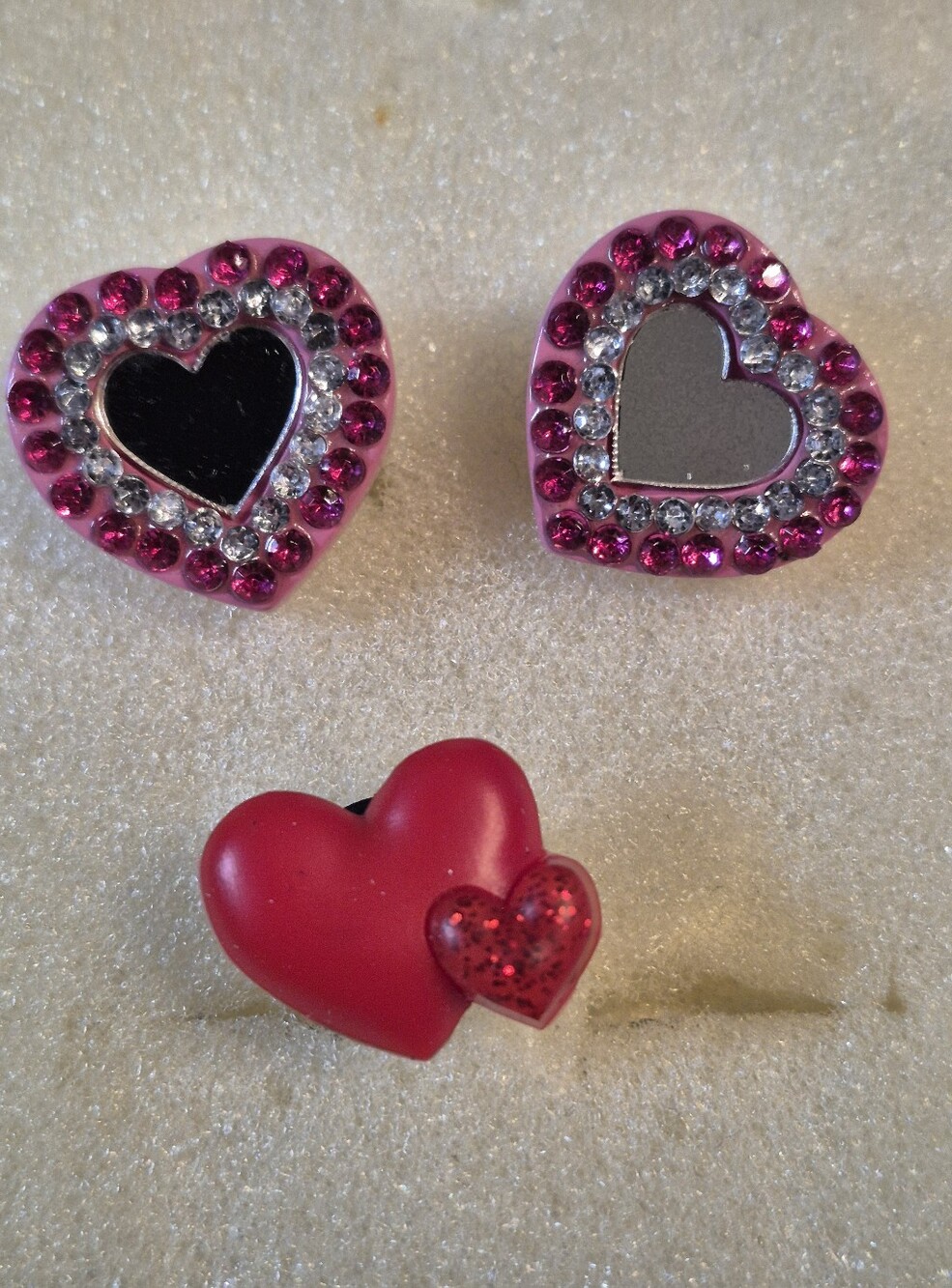 Crocs Charms • Sweet-Heart Red & x2 Rhinestone Mirrored Heart Jibbitz Charms